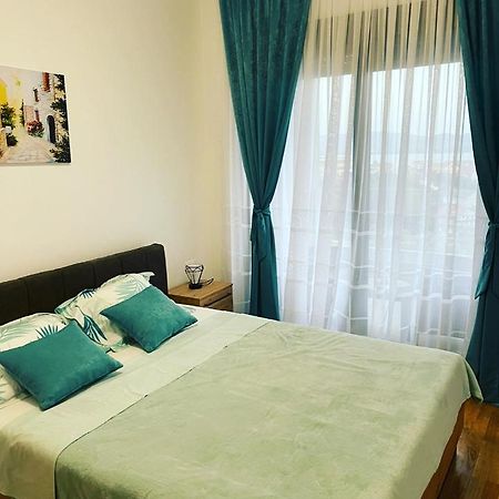 Apartman Iva Tivat Exterior foto